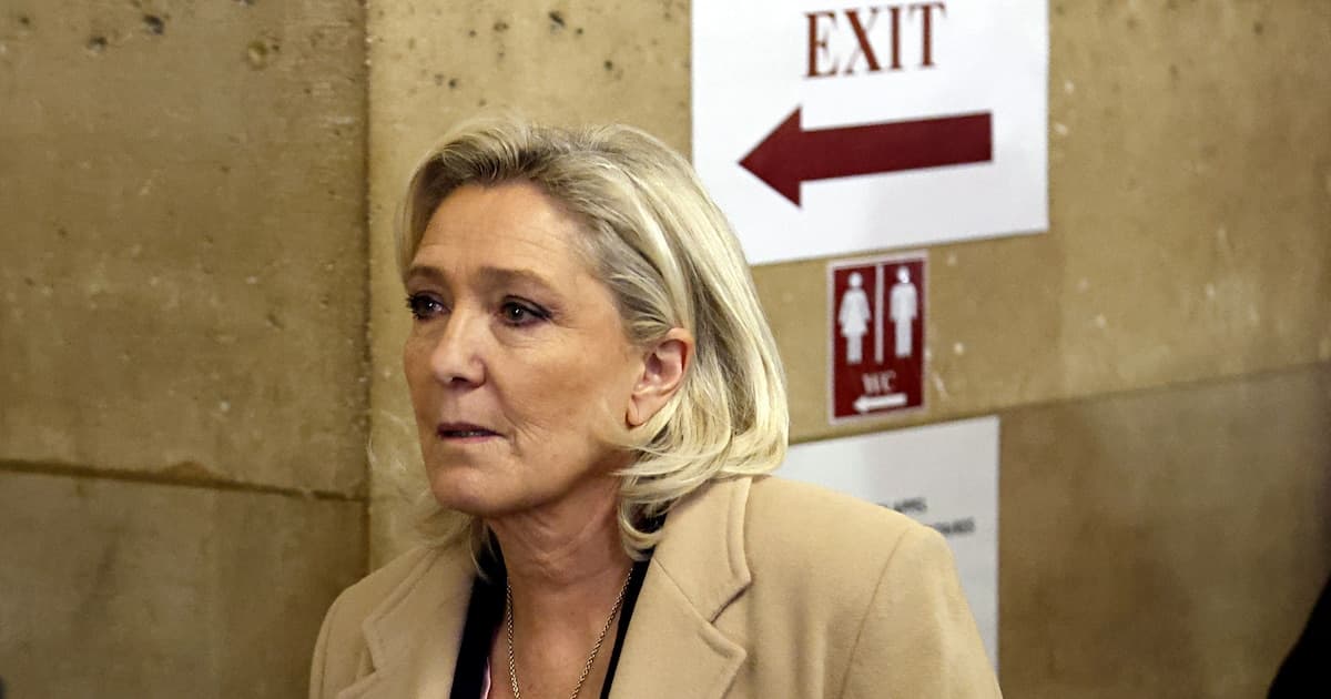 Le Pen logra primera victoria judicial en caso de financiación